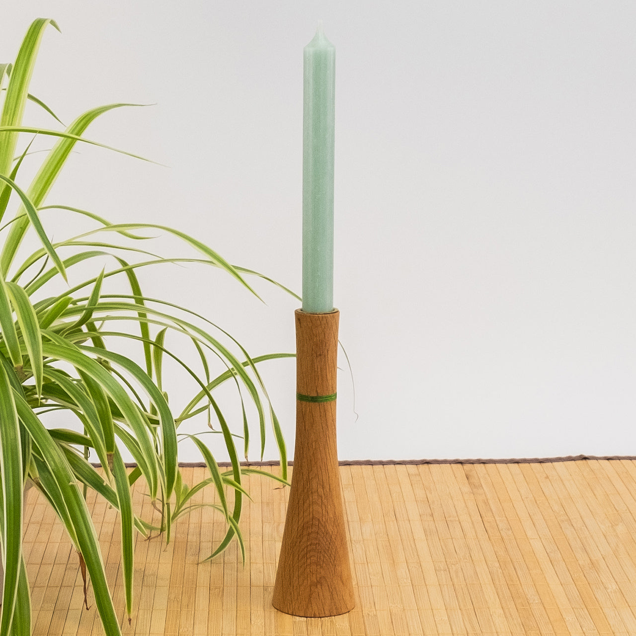 Konischer Kerzenhalter „Naturlicht“, Rund - Grün