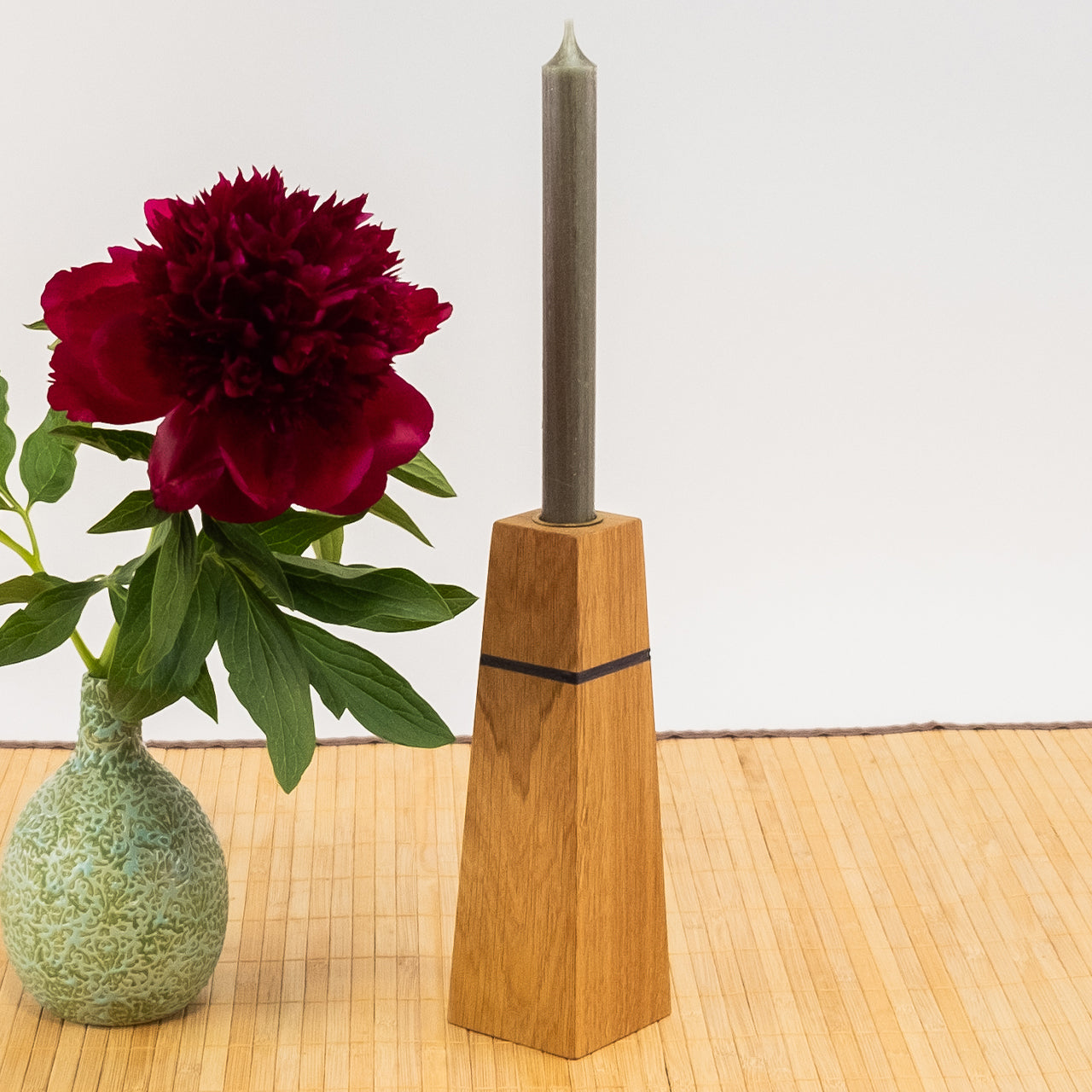 Konischer Kerzenhalter „Naturlicht“, Quadratisch - Schwarz