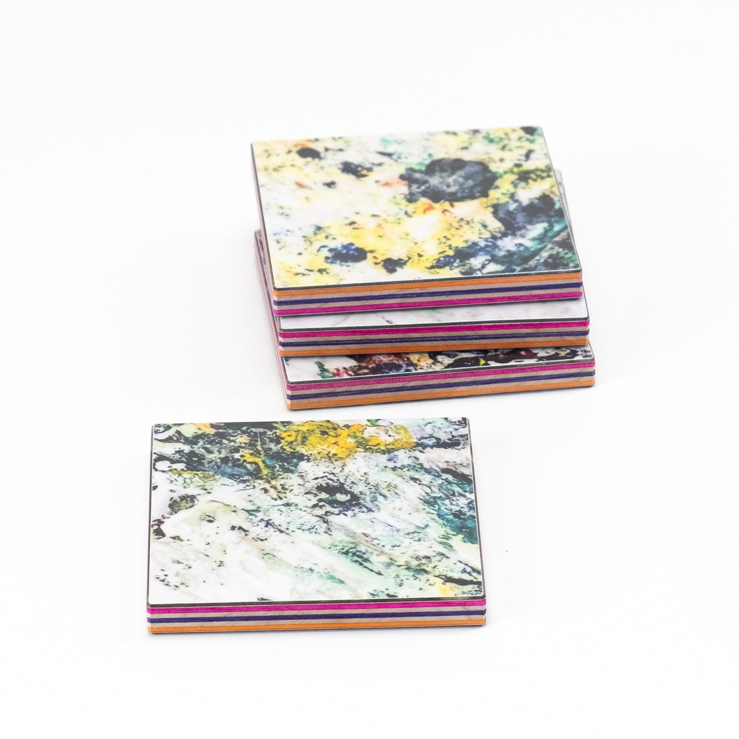 Untersetzer aus  langlebigen Schichtholz: Kunst, 1 Stk.