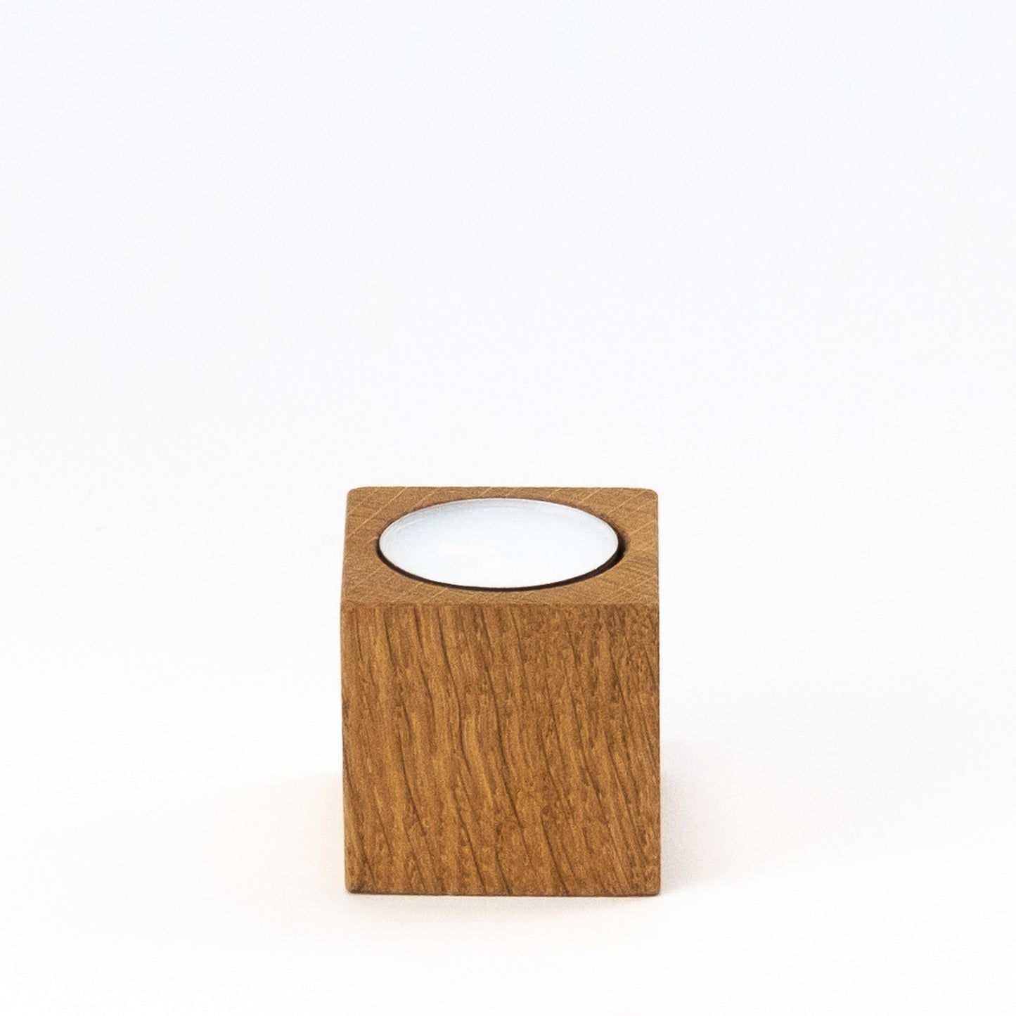 Quadratischer Teelichthalter aus Eichenholz - M