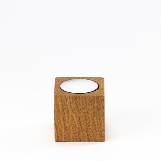 Quadratischer Teelichthalter aus Eichenholz - M