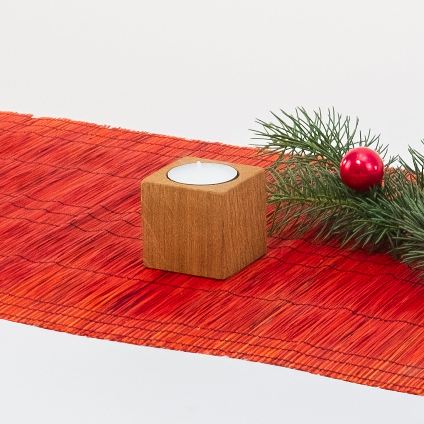 Quadratischer Teelichthalter aus Eichenholz - M