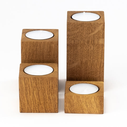 Quadratische Teelichthalter aus Eichenholz, 4er Set